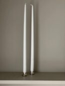 Antikljus spiror 53cm matt vit