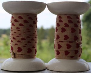 Bomullsband sand m. rött hjärta